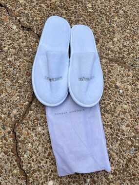 Sunset Marquis Hotel in room Slippers one size New
